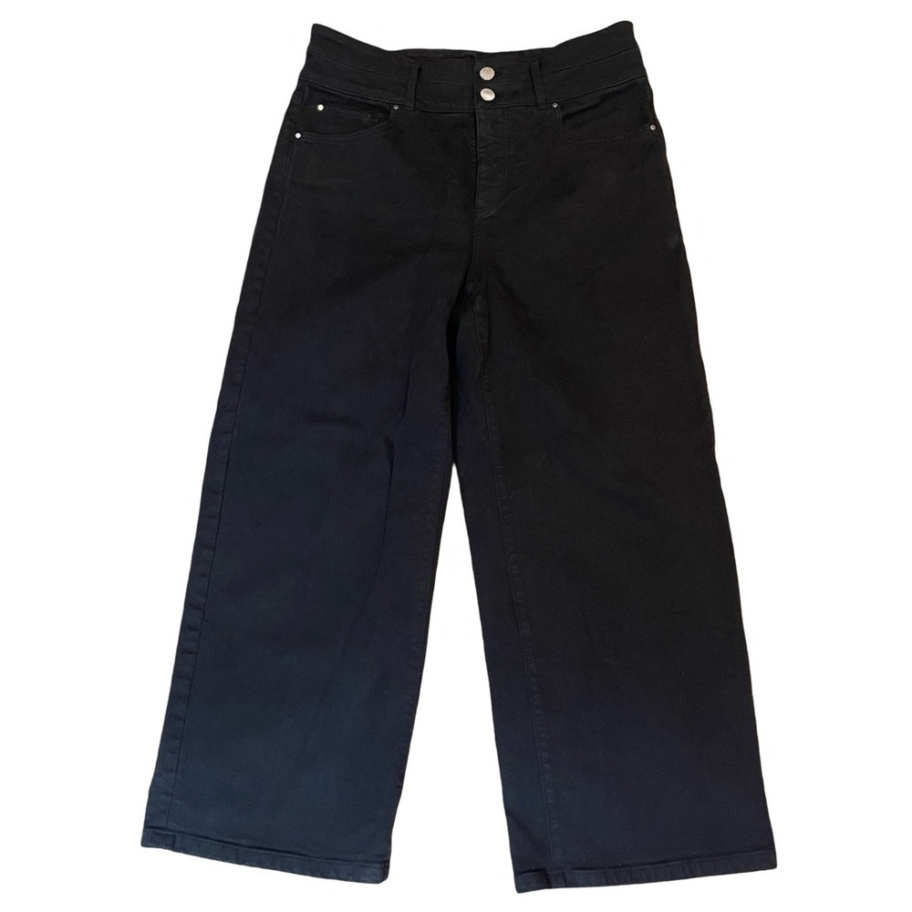 Ann Taylor Wide leg Ankle Crop black high waist jeans. Size 6 Petite.
